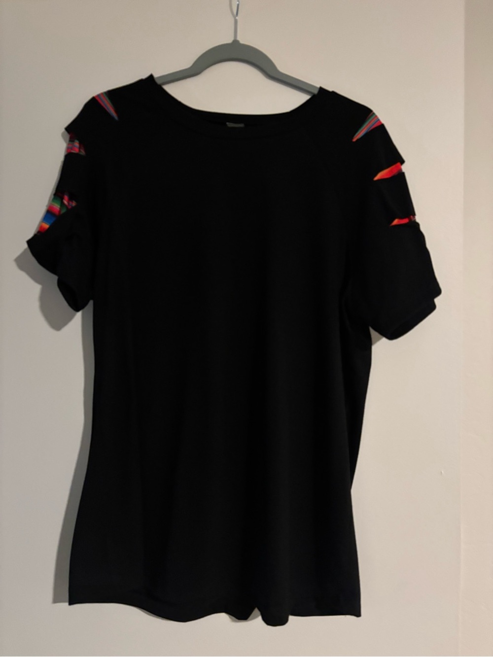 Black Women's Cutout Sleeve Tee with Multicolor Accents